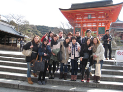 Students from Shanghai on a 3-week exchange to Osaka City University image No.3